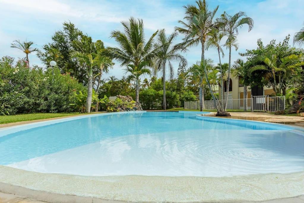 Le Saint-Gilles - Studio A St-Gilles-Les-Bains - Situe Dans Residence Privee Avec Piscine 외부 사진