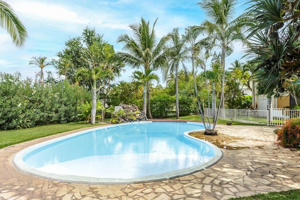 Le Saint-Gilles - Studio A St-Gilles-Les-Bains - Situe Dans Residence Privee Avec Piscine 외부 사진